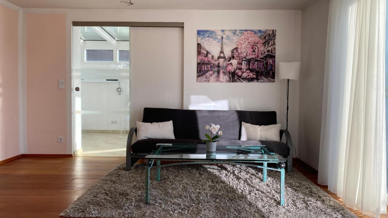 Fewo Luxus Wohnung Im Eigenen Ferienhaus, 120 Qm, Naehe Regensburg Mit Balkon, Terrasse & Garten, Gute Zuganbindung Laber 外观 照片