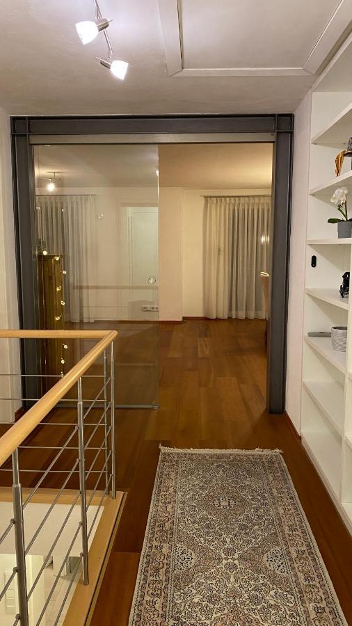 Fewo Luxus Wohnung Im Eigenen Ferienhaus, 120 Qm, Naehe Regensburg Mit Balkon, Terrasse & Garten, Gute Zuganbindung Laber 外观 照片