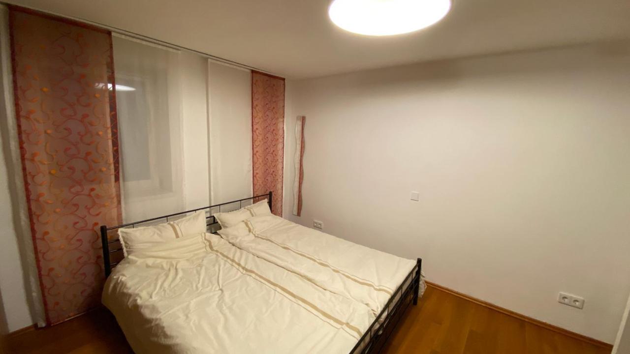Fewo Luxus Wohnung Im Eigenen Ferienhaus, 120 Qm, Naehe Regensburg Mit Balkon, Terrasse & Garten, Gute Zuganbindung Laber 外观 照片