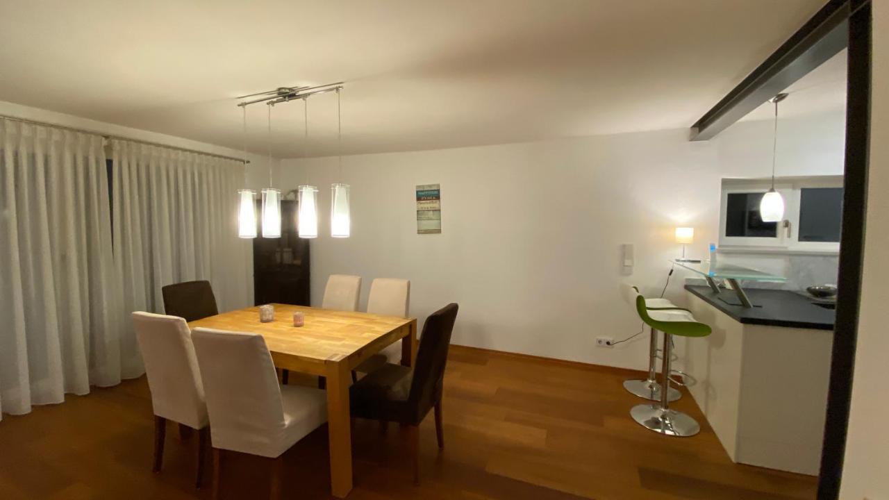 Fewo Luxus Wohnung Im Eigenen Ferienhaus, 120 Qm, Naehe Regensburg Mit Balkon, Terrasse & Garten, Gute Zuganbindung Laber 外观 照片