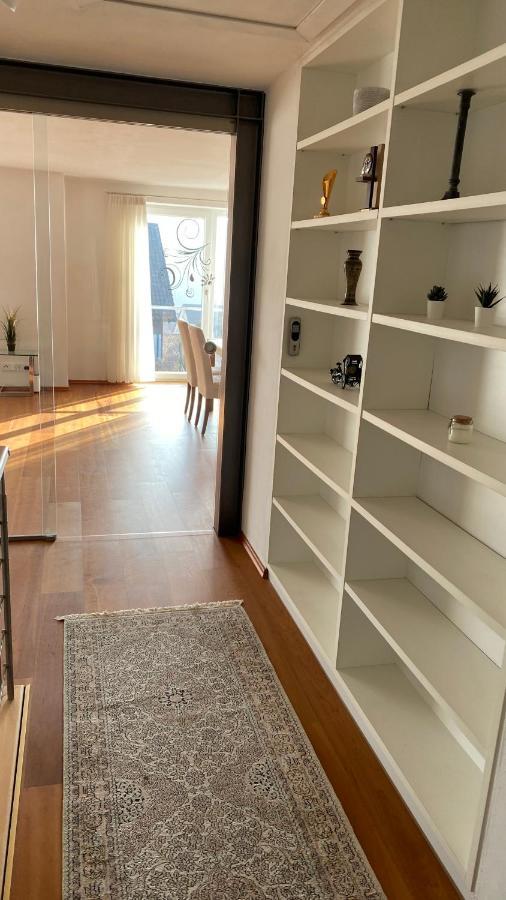 Fewo Luxus Wohnung Im Eigenen Ferienhaus, 120 Qm, Naehe Regensburg Mit Balkon, Terrasse & Garten, Gute Zuganbindung Laber 外观 照片