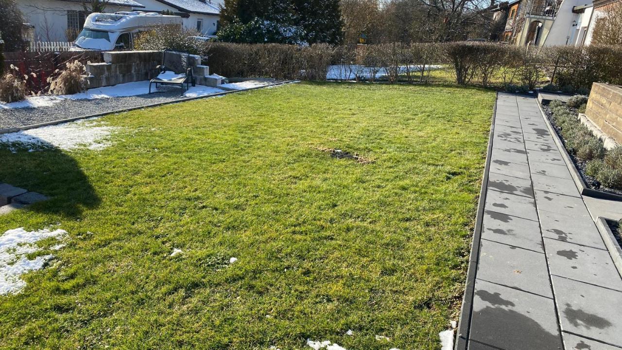 Fewo Luxus Wohnung Im Eigenen Ferienhaus, 120 Qm, Naehe Regensburg Mit Balkon, Terrasse & Garten, Gute Zuganbindung Laber 外观 照片