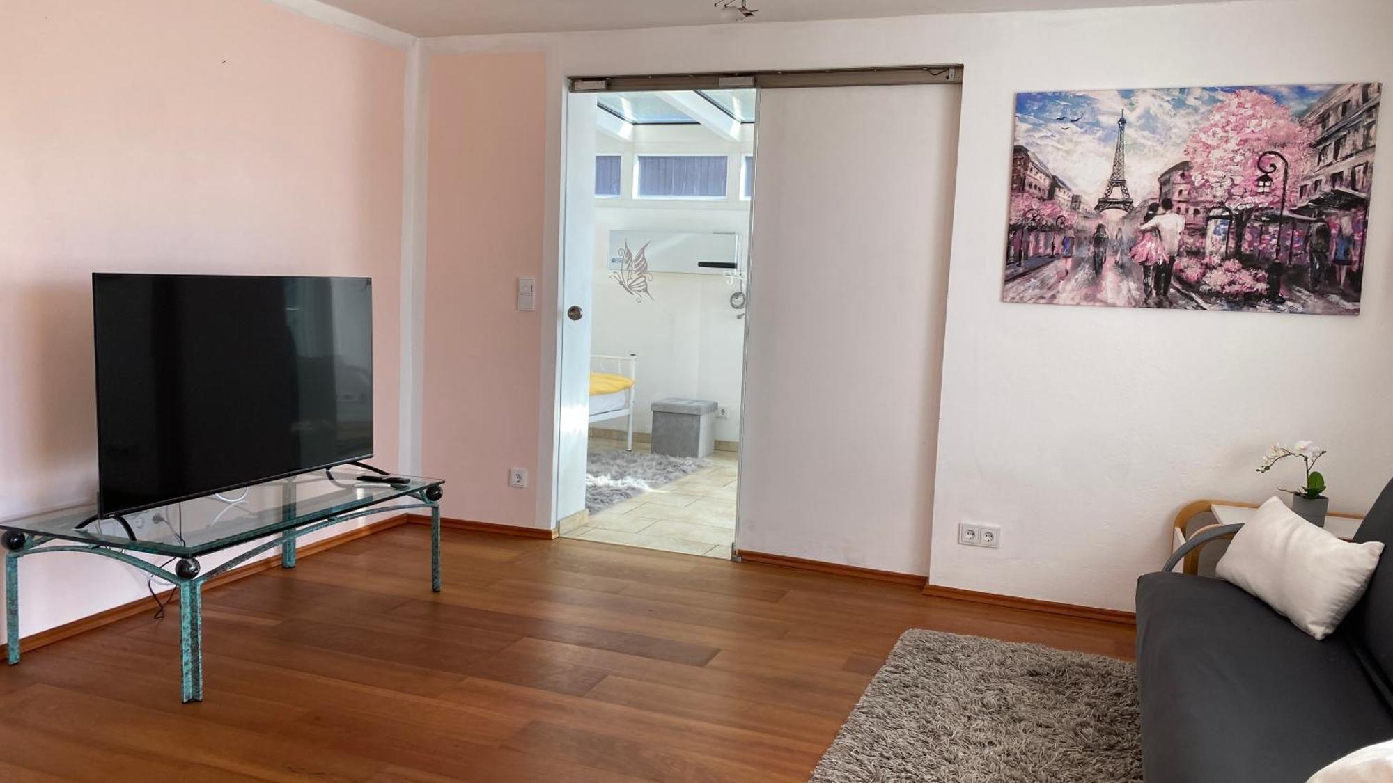 Fewo Luxus Wohnung Im Eigenen Ferienhaus, 120 Qm, Naehe Regensburg Mit Balkon, Terrasse & Garten, Gute Zuganbindung Laber 外观 照片